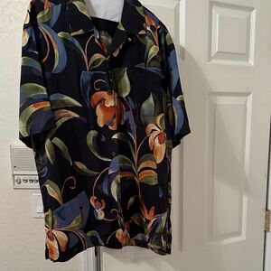 Floral Men's Shirt Large Tommy Bahama 100% Silk